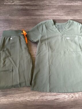 Figs Olive Scrub Top & Pants with Orange Drawstring